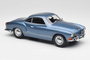 Volkswagen Karmann Ghia Coupe Neptune Niebieski Minichamps 1:18 155054022 Metal — zdjęcie 4 z 6