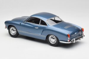 Volkswagen Karmann Ghia Coupe Neptune Niebieski Minichamps 1:18 155054022 Metal — zdjęcie 5 z 6