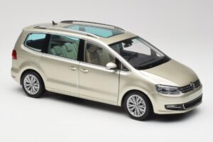 Volkswagen Sharan 7N Reflex Srebrny Metalik Minichamps 1:18 110051002 Metal — zdjęcie 6 z 8