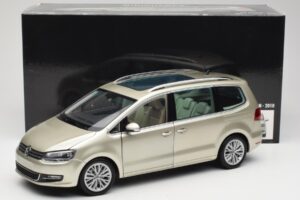 Volkswagen Sharan 7N Reflex Srebrny Metalik Minichamps 1:18 110051002 Metal — zdjęcie 8 z 8