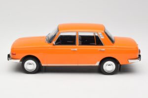 Wartburg 353 Pomarańczowy MCG 1:18 MCG18061 Metal — zdjęcie 3 z 6