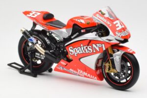Yamaha YZR-M1 Gauloises Fortuna Yamaha #7 C. Checa MotoGP 2004 Minichamps 1:12 122043007 Metal — zdjęcie 4 z 6