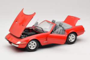Ferrari 365 GTS/4 Spider Czerwony Techno Giodi 1:18 40028-P1 Metal — zdjęcie 2 z 8